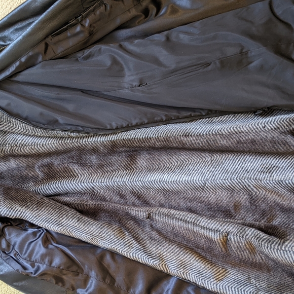 Danier Leather Fur Lined Jacket - Picture 5 of 9